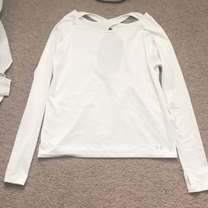 Long sleeve athletic top